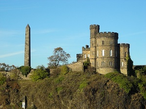 single reisen nach schottland zum calton hill