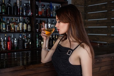alkohol macht attraktiv laut lovescout24.ch