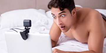 Achtung Cam Chat: Alle Vor- und Nachteile beim Video-Chat
