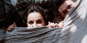 Umfrage unter Schweizer Singles: Ideale Dauer für Sex und Kuscheln