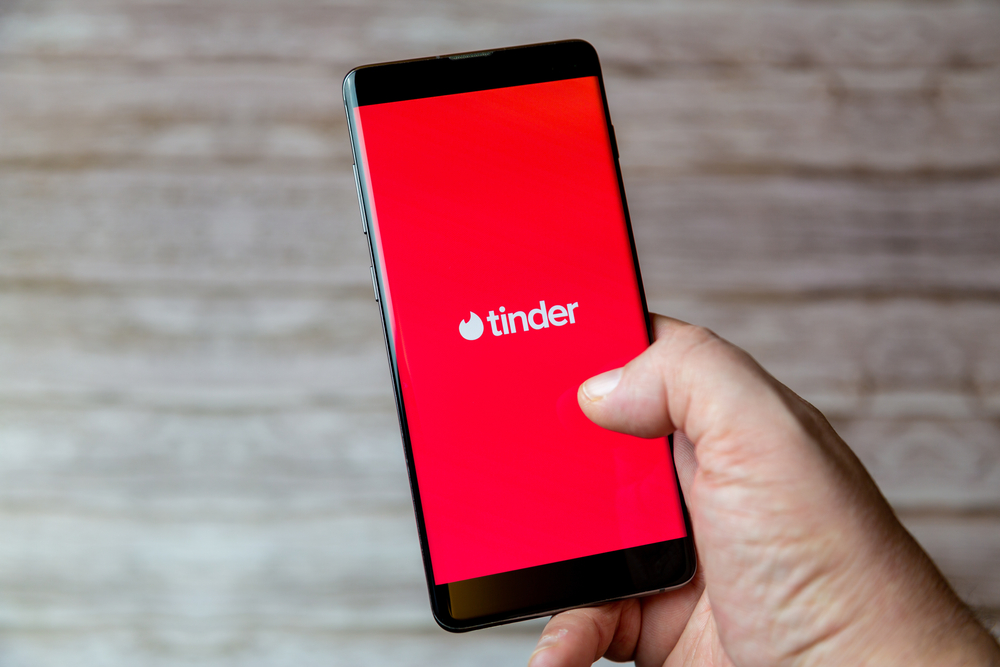 tinder swipe